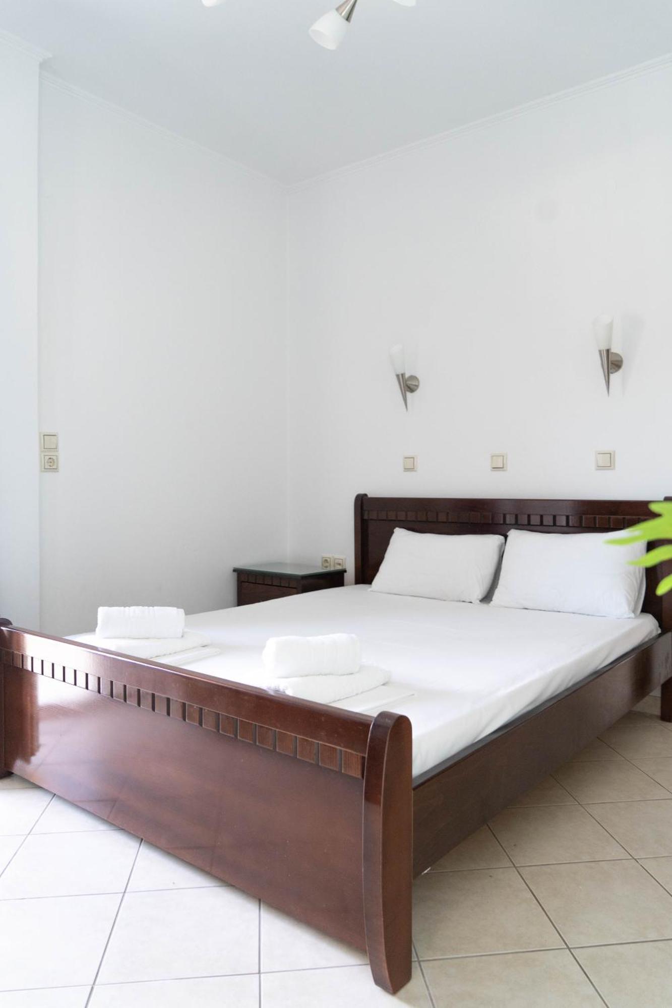 Hotel Alexandros Ammoudia Bagian luar foto