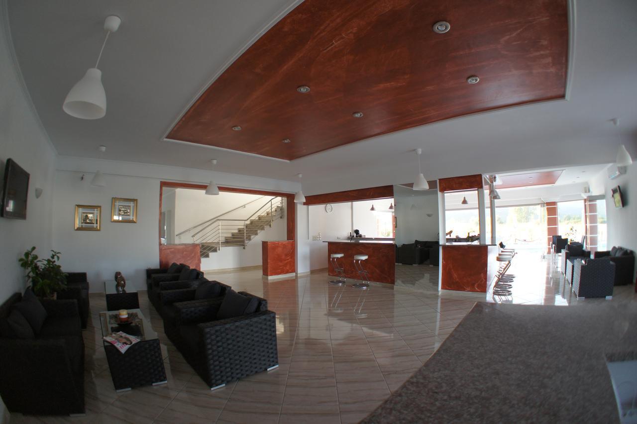 Hotel Alexandros Ammoudia Bagian luar foto